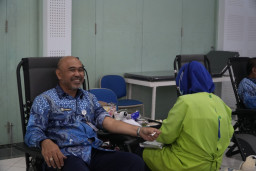 Dies Natalis ke-39, Universitas Hang Tuah Gelar Donor Darah dan Pemeriksaan Kesehatan Gratis untuk Masyarakat*