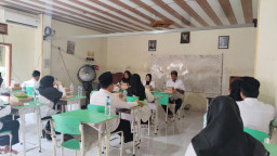 Jalin silaturahmi dan bersinergitas media dan pondok pesantren Darul falah komplek BA. 