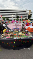 Horison Arcadia Heritage Rajawali Surabaya Tampil Nyentrik di Festival Rujak Uleg Phoria 2026