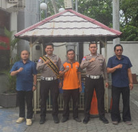 Pelayanan Humanis “Polantas Menyapa” Hadir di Samsat Surabaya Utara, Warga Apresiasi Kemudahan Administrasi