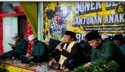 Bonek Enger Rayakan Anniversary ke-15 dengan Bersholawat dan Santunan Anak Yatim Dhuafa