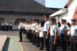Perkuat Integritas dan Budaya Kerja Positif Melalui Apel Pagi, Lapas Kelas I Madiun Teguhkan Komitmen Pelayanan