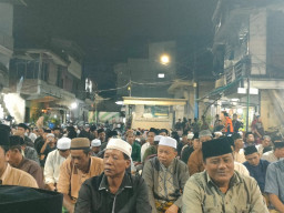 Warga Gundih Gelar Maulid Nabi Muhammad SAW di Lapangan RW 01, Pererat Silaturahmi dan Kebersamaan Warga