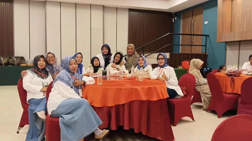 Halal Bihalal Reuni SMA Tamiriya Angkatan 1985 Berlangsung Penuh Keakraban