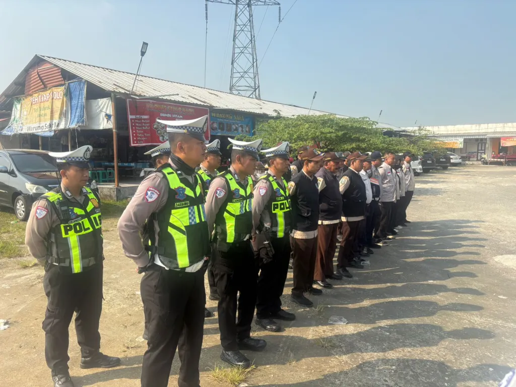 Dishub, Polri, Jasa Raharja dan Bapenda Gelar Operasi Gabungan Patuh Pajak di Bangkalan