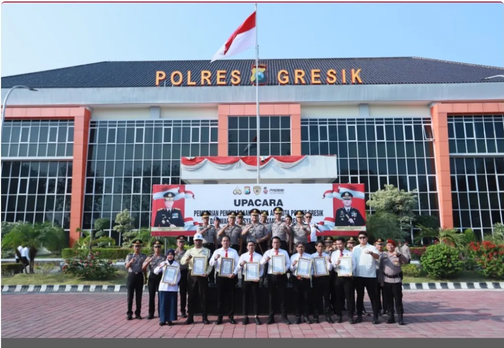 Polres Gresik Apresiasi Enam Personel dan Dua Warga Berprestasi, Sinergi Jaga Kamtibmas Makin Kuat