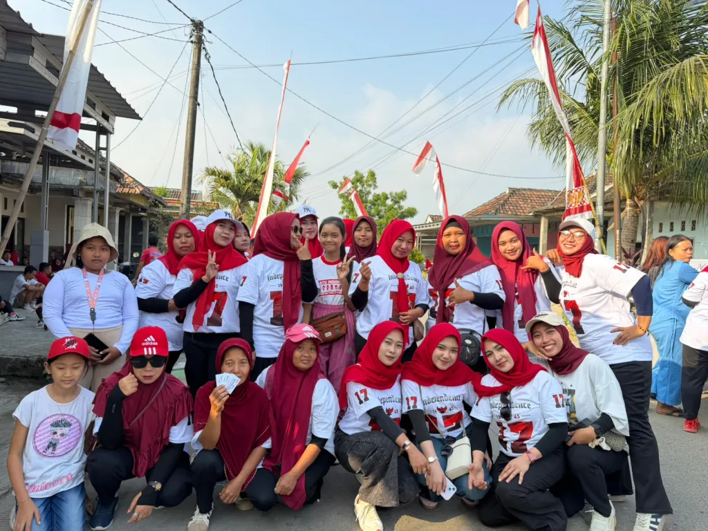 Jalan Sehat HUT RI ke-81 di Desa Randegan Mojokerto, Antusiasme Masyarakat Sangat Tinggi