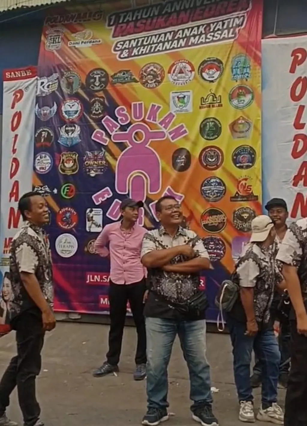 Anniversary ke-1 Tahun Pasukan EDREk, Tebar Kepedulian Lewat Santunan Anak Yatim dan Khitanan Massal