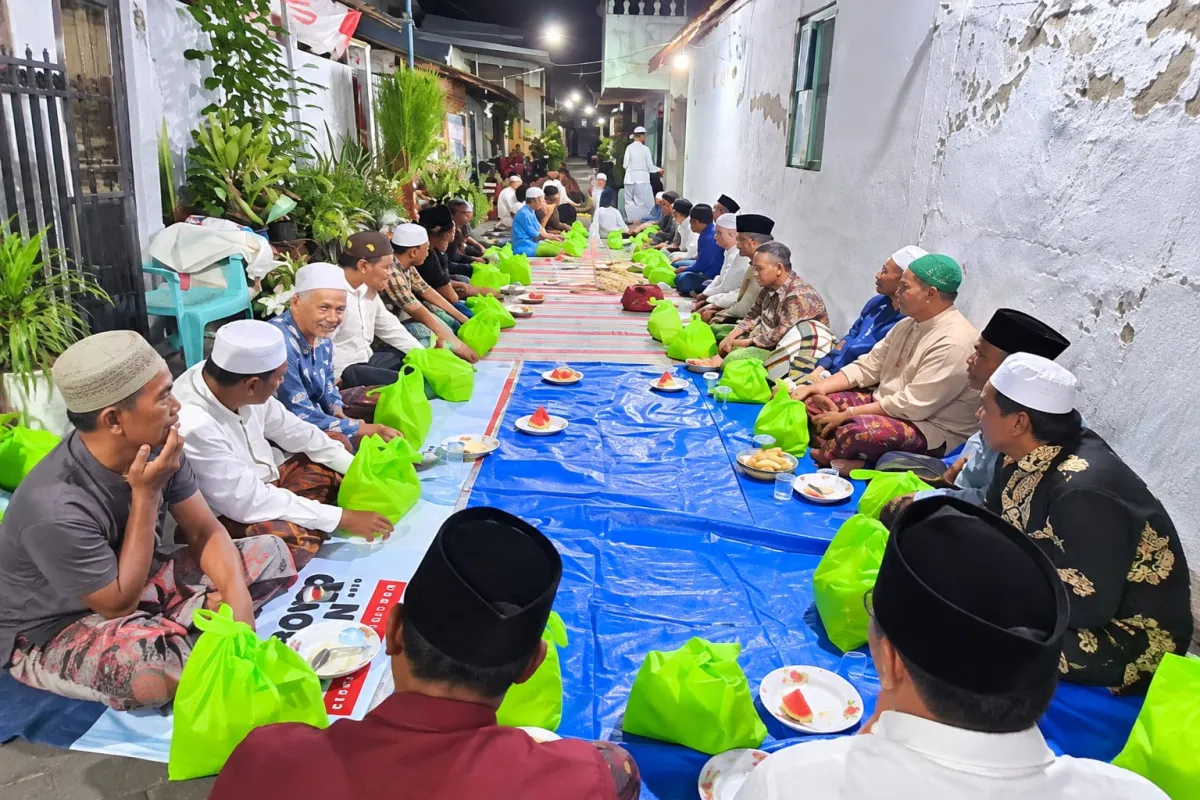 Maulid Nabi di Simolawang, Keluarga Besar Samsul Arifin Ajak Warga Teladani Akhlak Rasulullah SAW